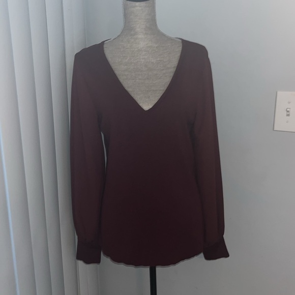 White House Black Market Blouson-Sleeve Sweater size Extra Large. Burgundy - Picture 2 of 7